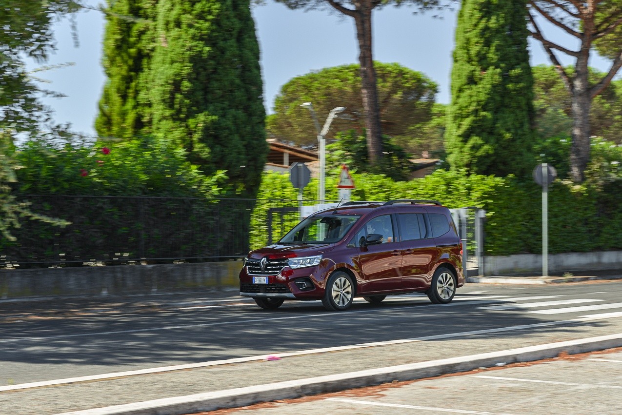 Renault Kangoo 1.5 Blue DCi 95 CV Edition One Plus: prova su strada