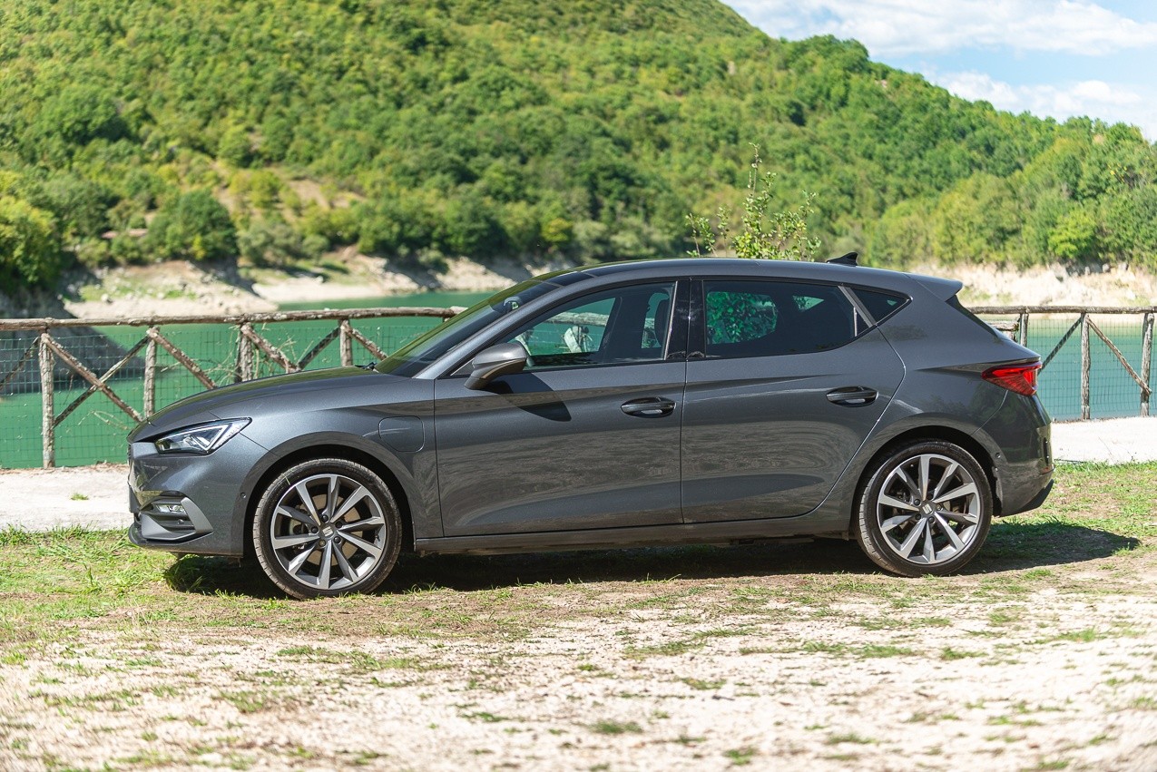 Seat Leon 1.5 e-Hybrid: la prova su strada