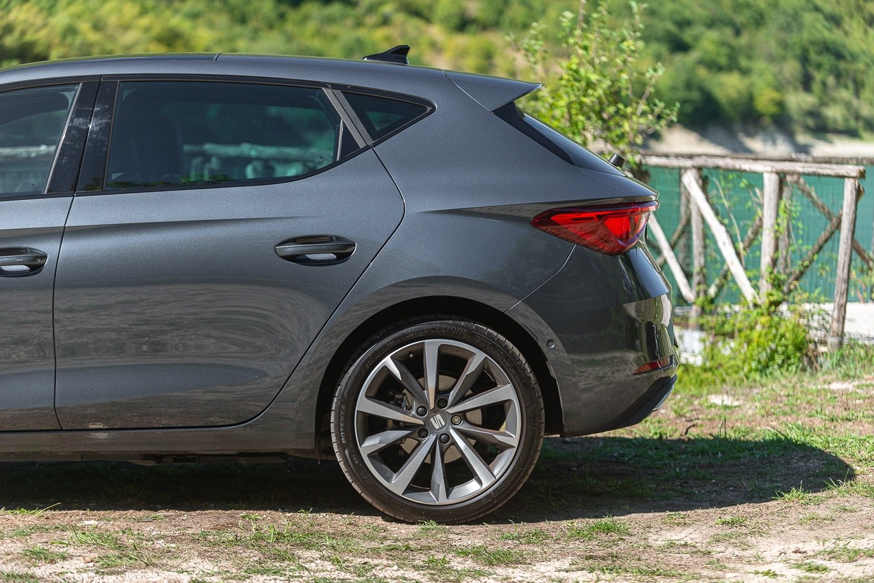 Seat Leon 1.5 e-Hybrid: la prova su strada