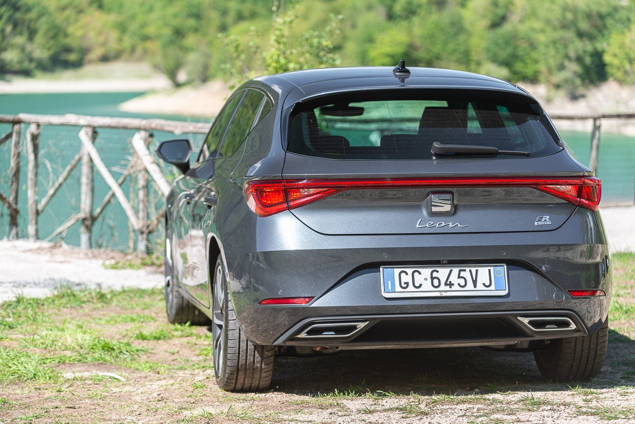 Seat Leon 1.5 e-Hybrid: la prova su strada