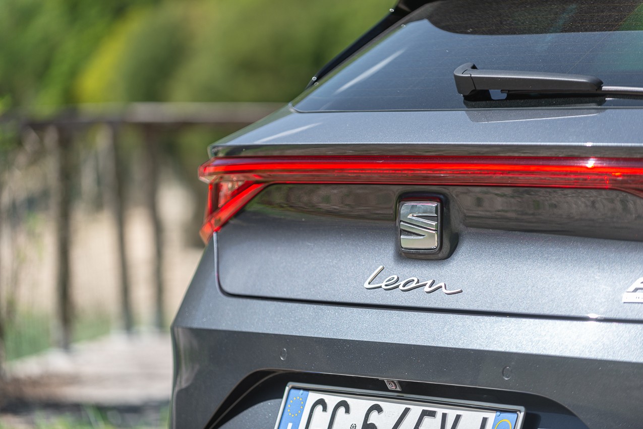 Seat Leon 1.5 e-Hybrid: la prova su strada