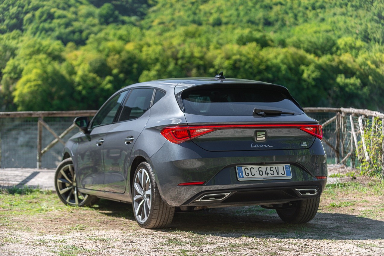 Seat Leon 1.5 e-Hybrid: la prova su strada