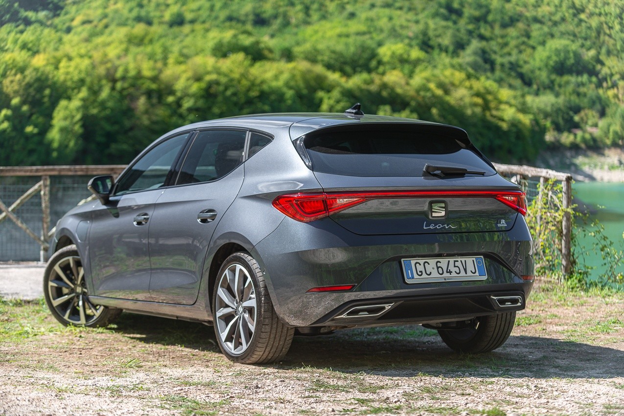 Seat Leon 1.5 e-Hybrid: la prova su strada