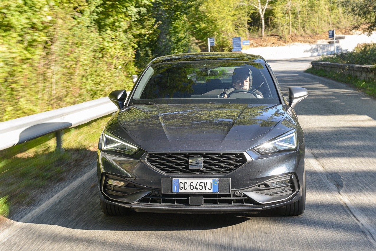 Seat Leon 1.5 e-Hybrid: la prova su strada