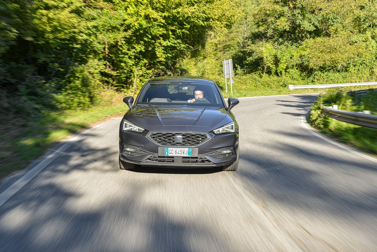 Seat Leon 1.5 e-Hybrid: la prova su strada