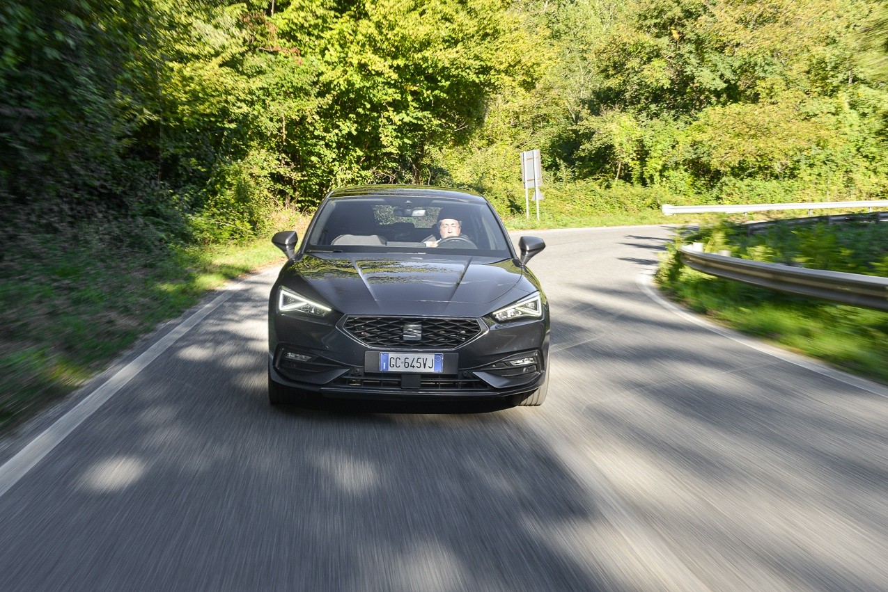 Seat Leon 1.5 e-Hybrid: la prova su strada