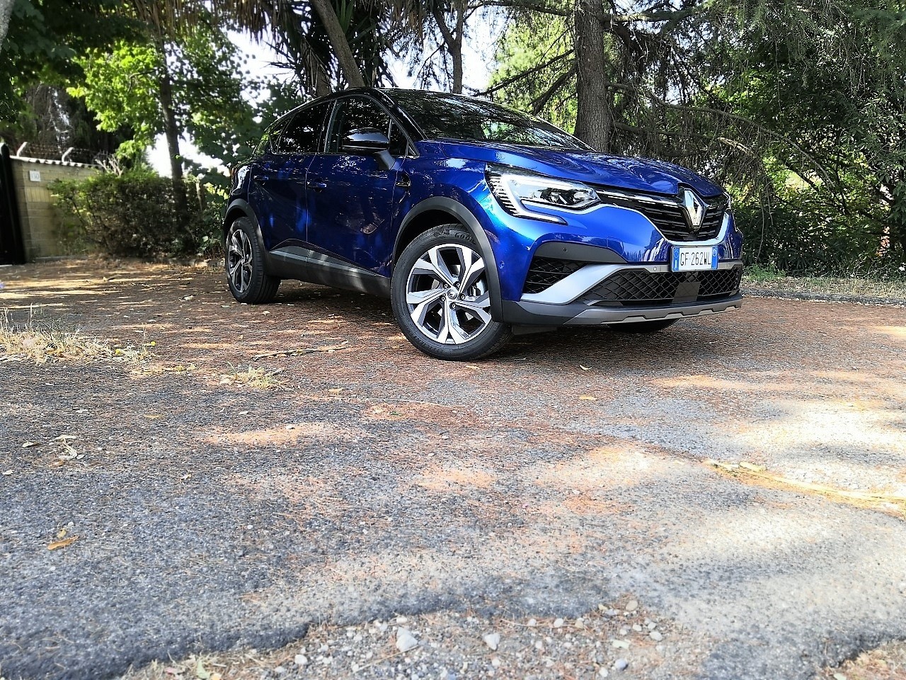 Renault Captur E-TECH R.S. Line Hybrid 145, la prova su strada