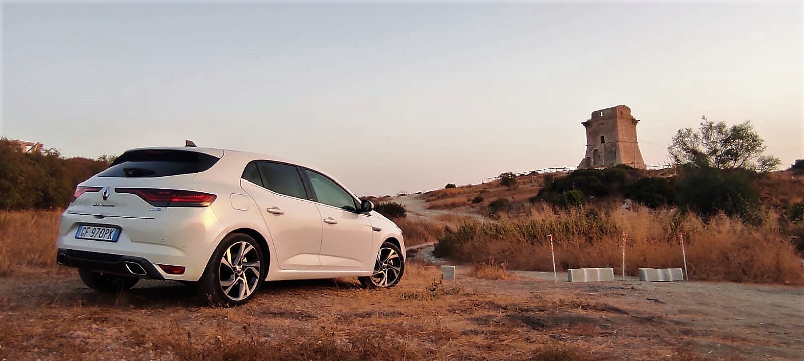 Renault Mégane RS Line E-TECH Plug-in Hybrid: prova su strada