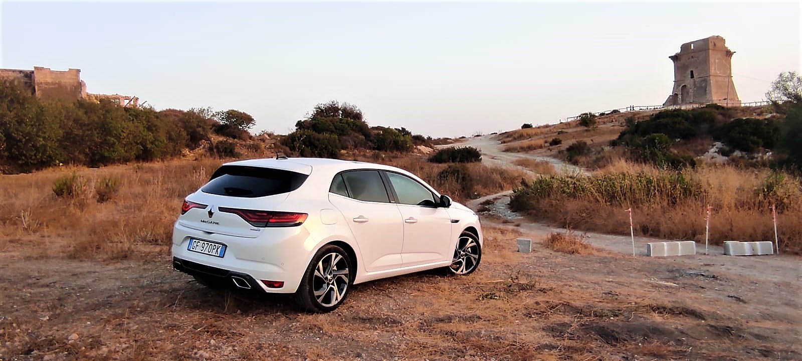 Renault Mégane RS Line E-TECH Plug-in Hybrid: prova su strada