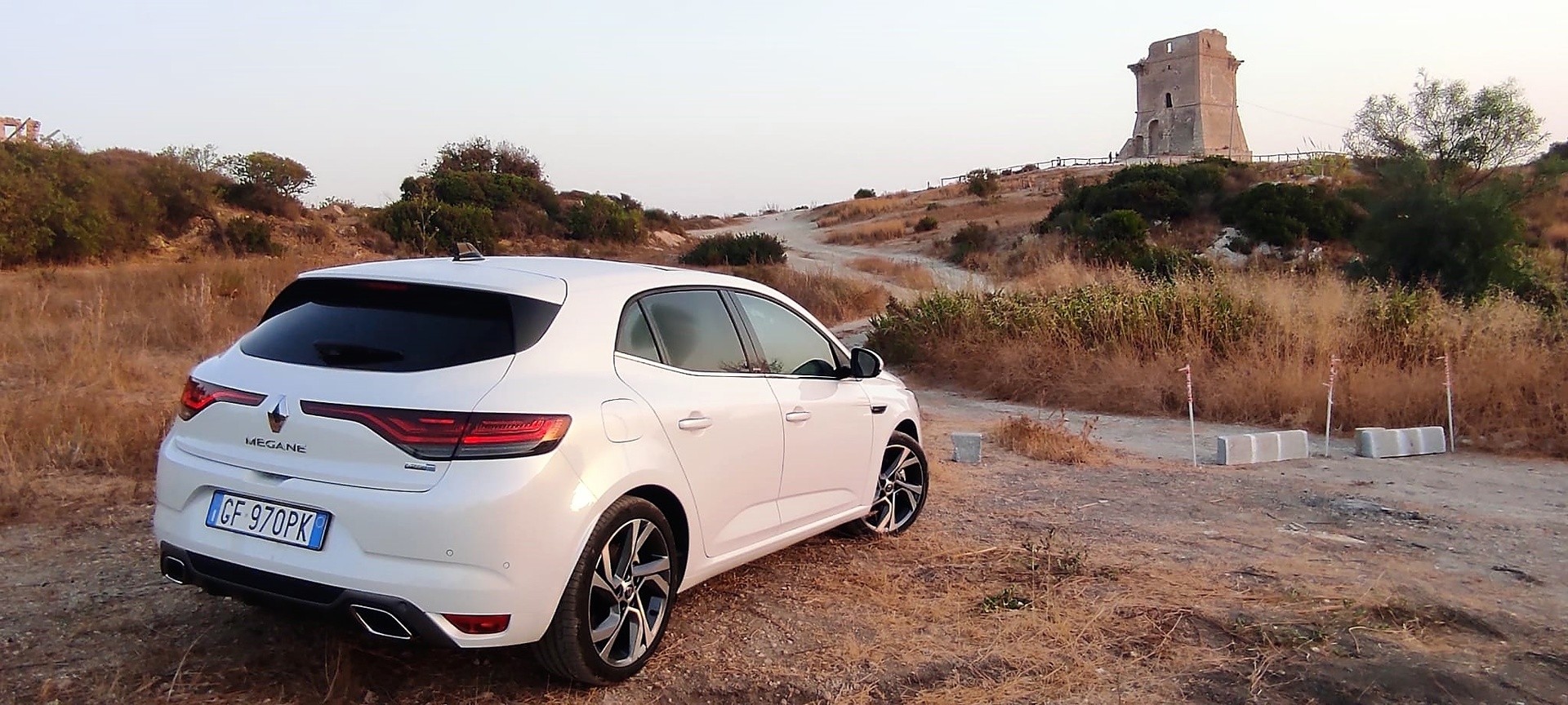 Renault Mégane RS Line E-TECH Plug-in Hybrid: prova su strada