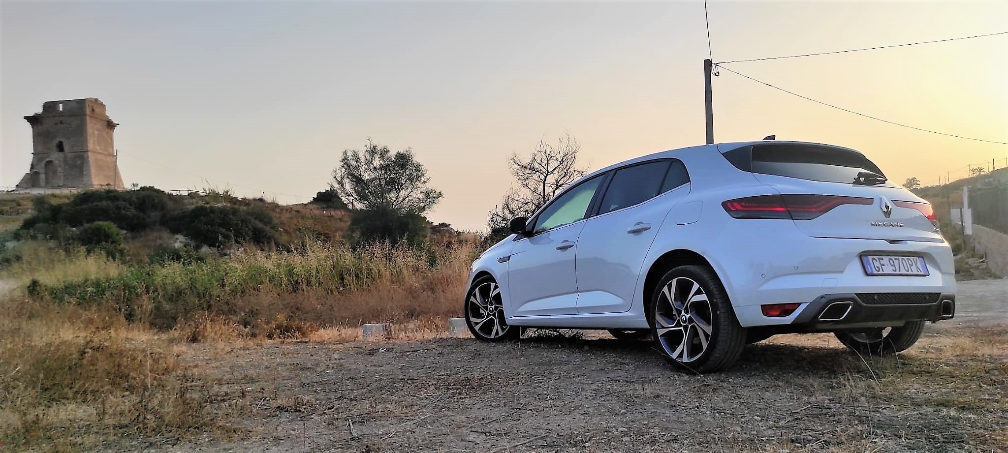 Renault Mégane RS Line E-TECH Plug-in Hybrid: prova su strada