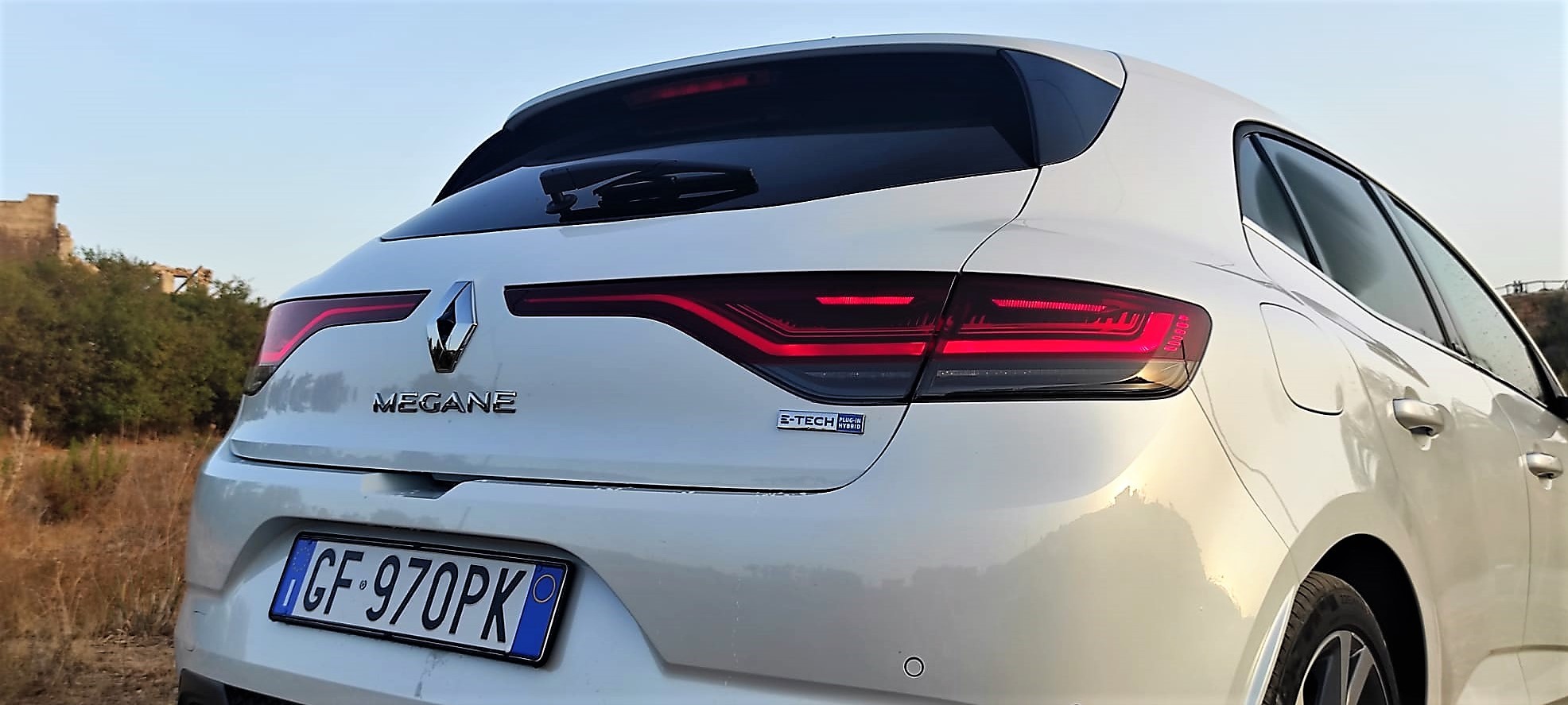 Renault Mégane RS Line E-TECH Plug-in Hybrid: prova su strada