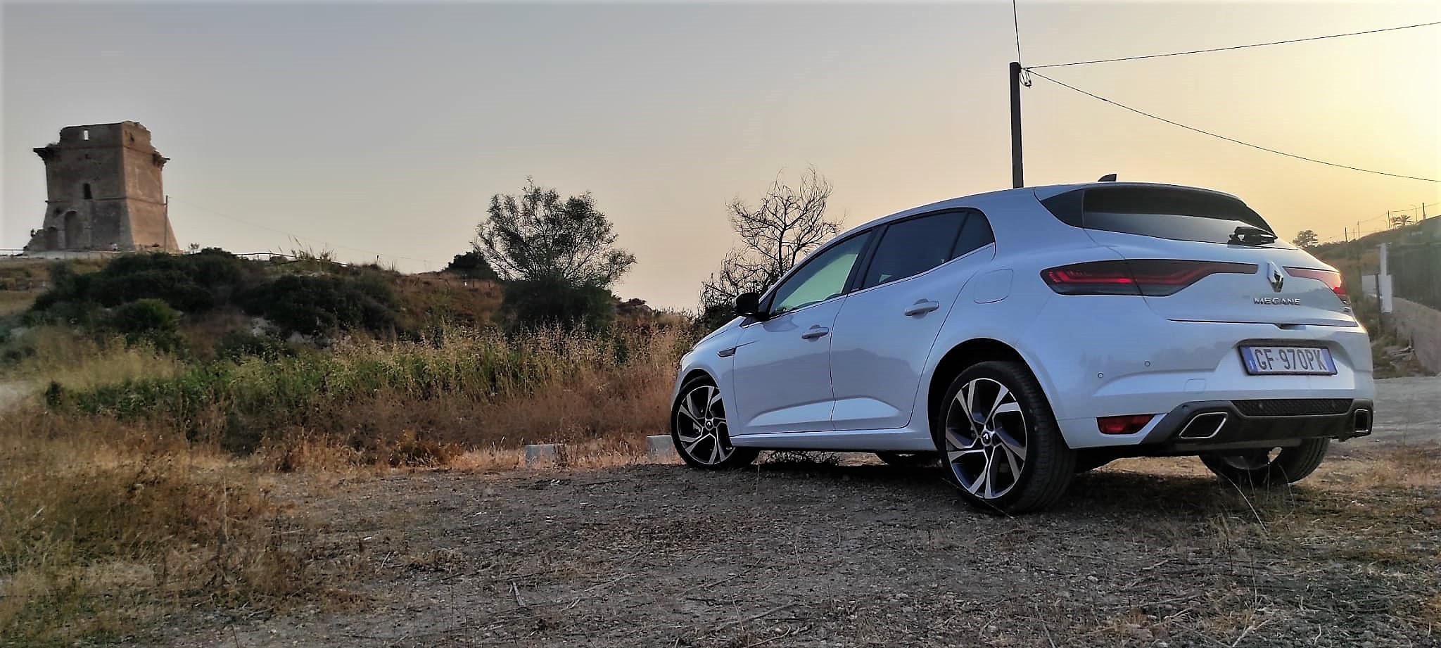 Renault Mégane RS Line E-TECH Plug-in Hybrid: prova su strada