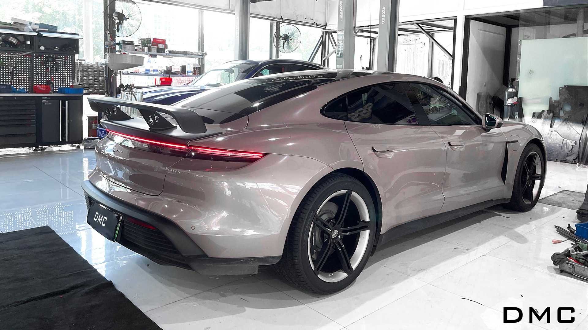 Porsche Taycan by DCM: le immagini ufficiali