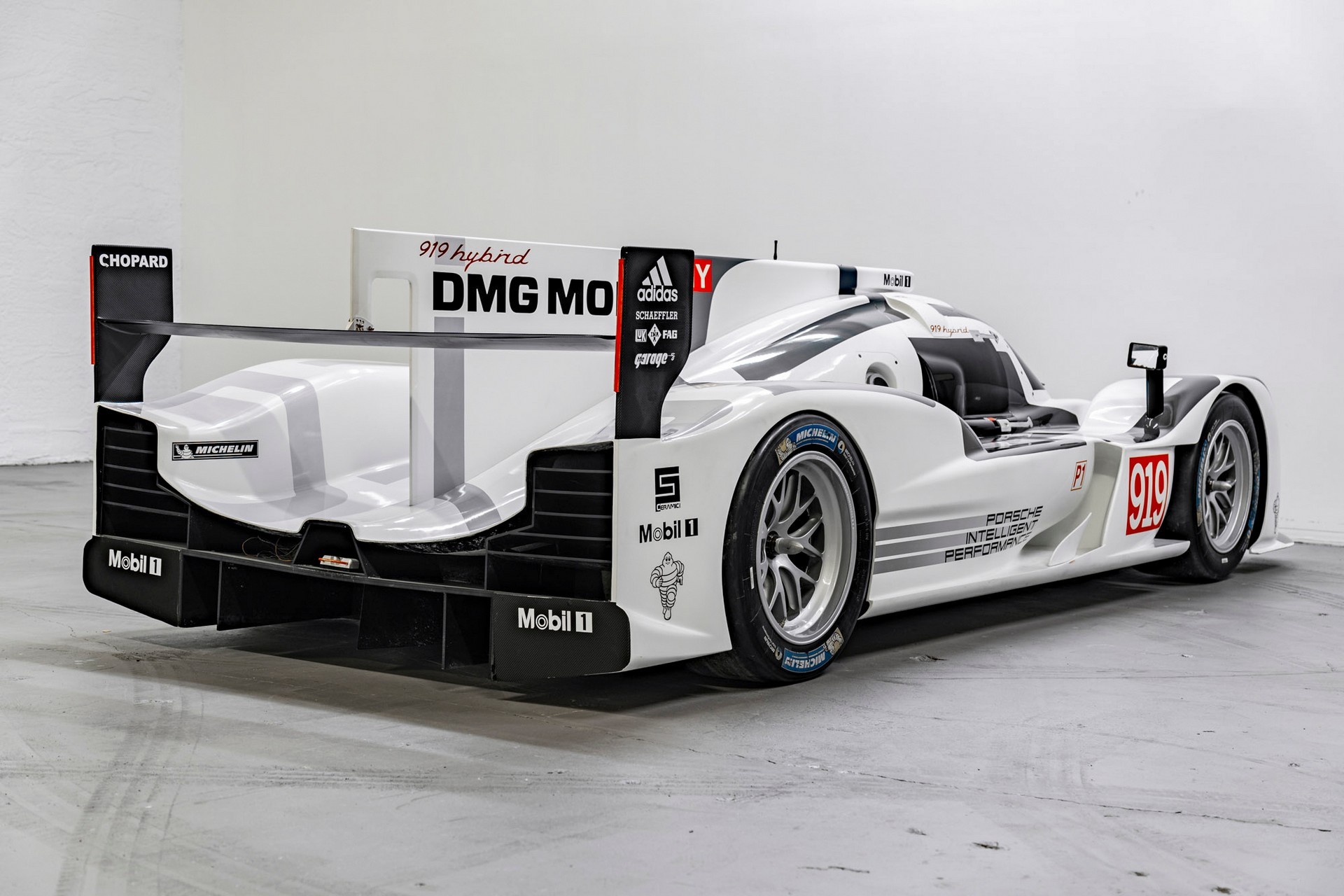 Porsche 919 Hybrid: le immagini