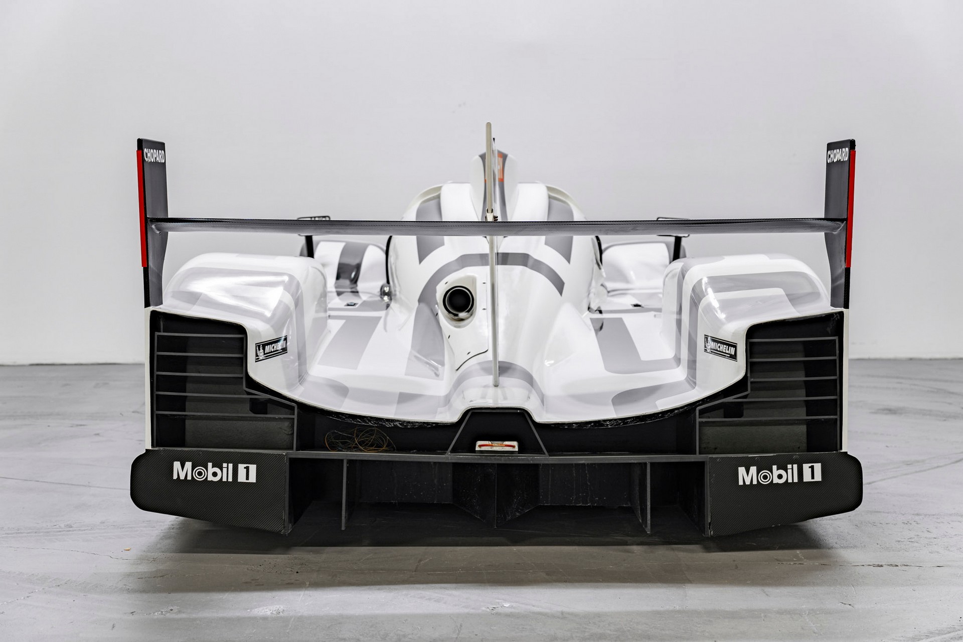 Porsche 919 Hybrid: le immagini