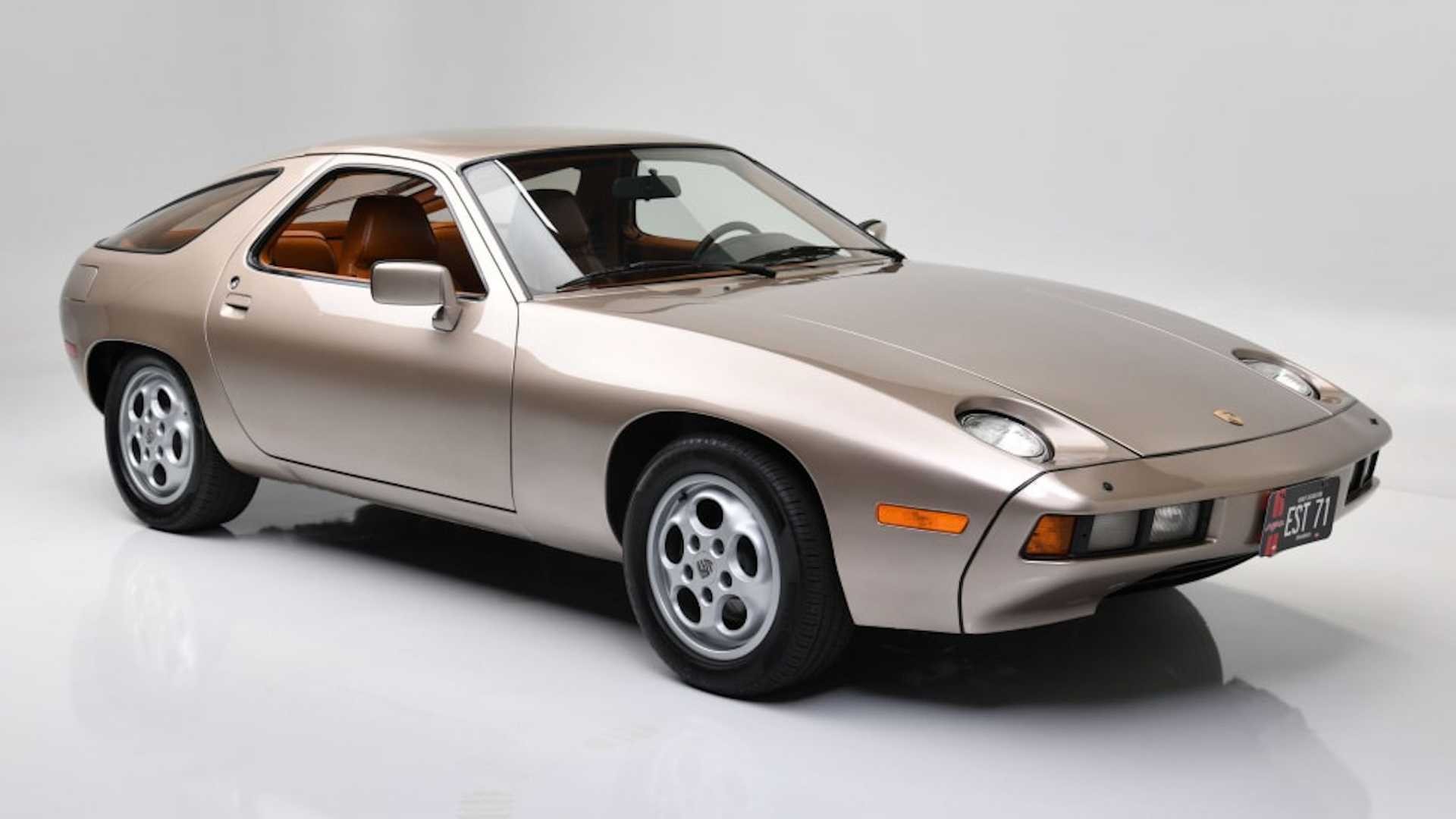 La Porsche 928 di Risky Business: le immagini