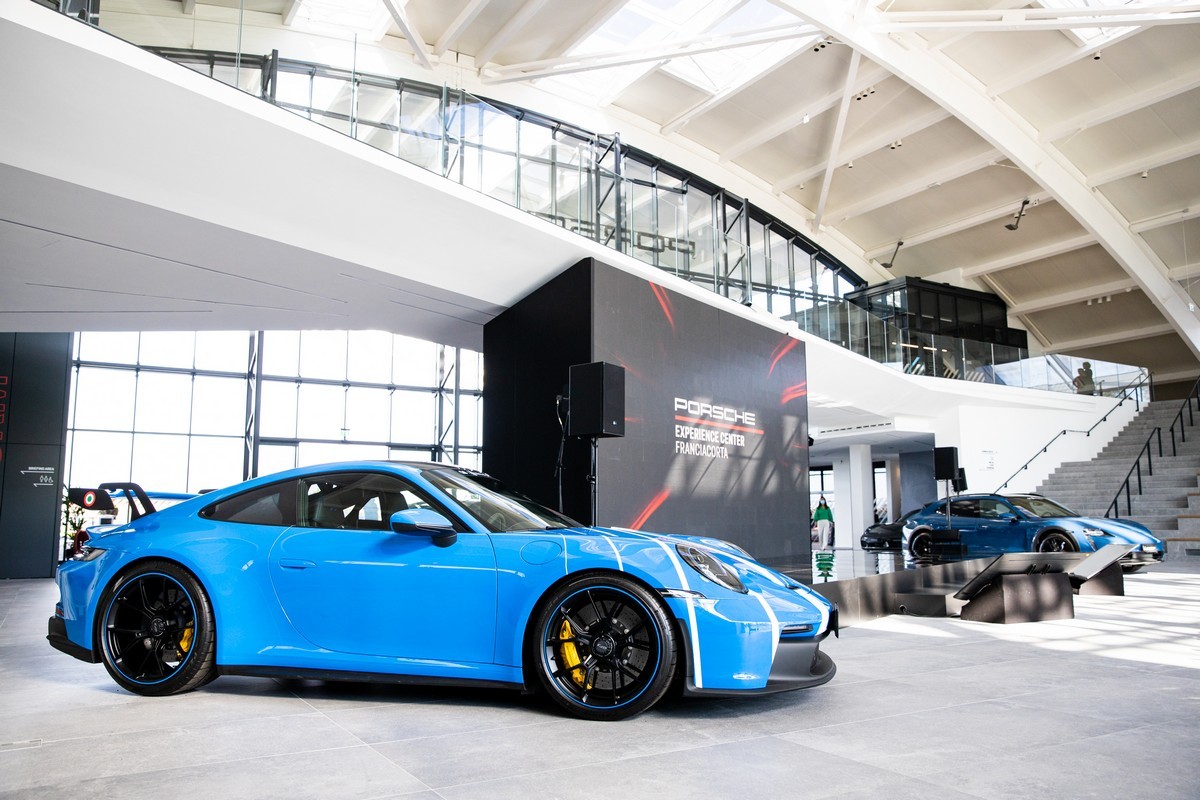 Porsche: apre l’Experience Center Franciacorta