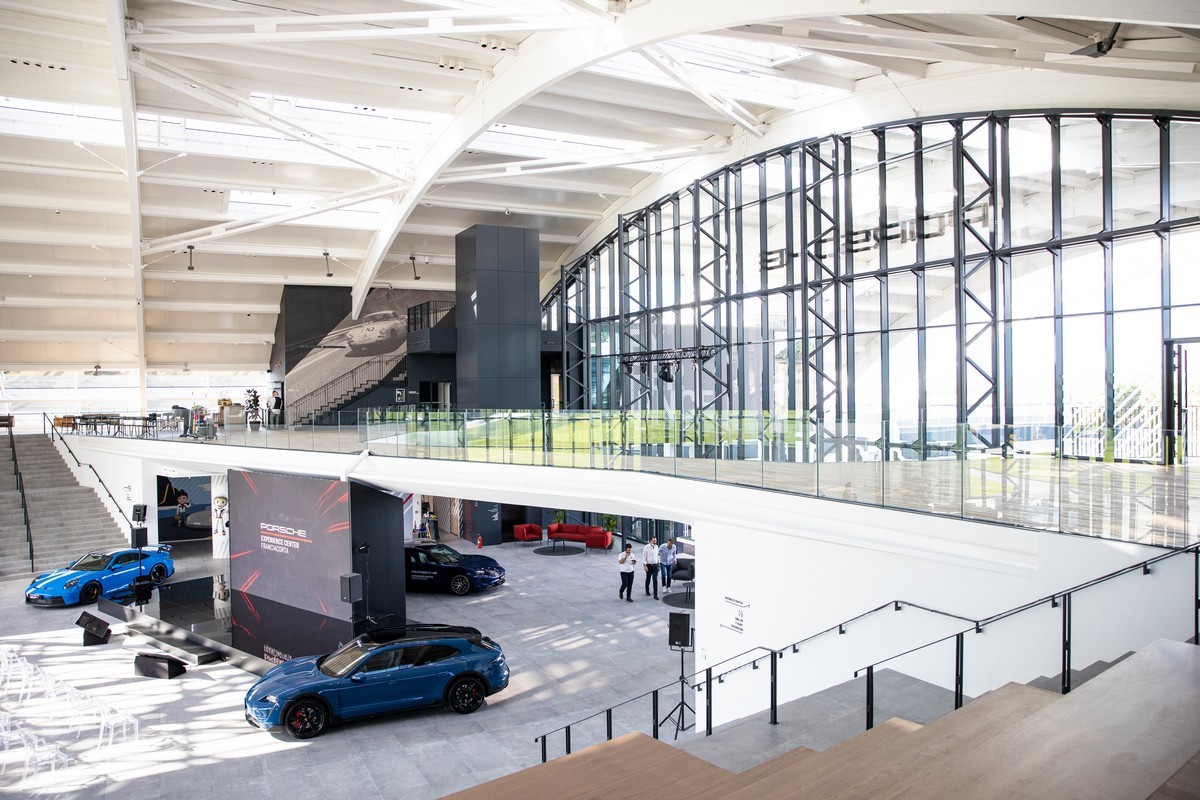 Porsche: apre l’Experience Center Franciacorta