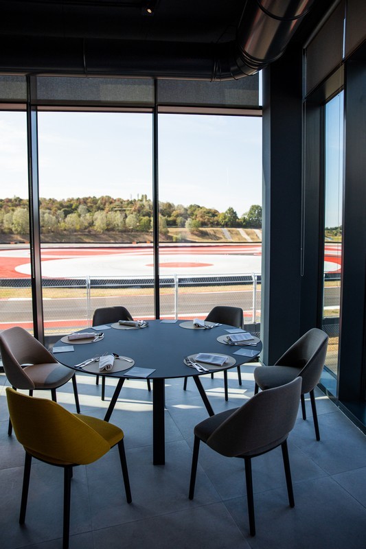 Porsche: apre l’Experience Center Franciacorta