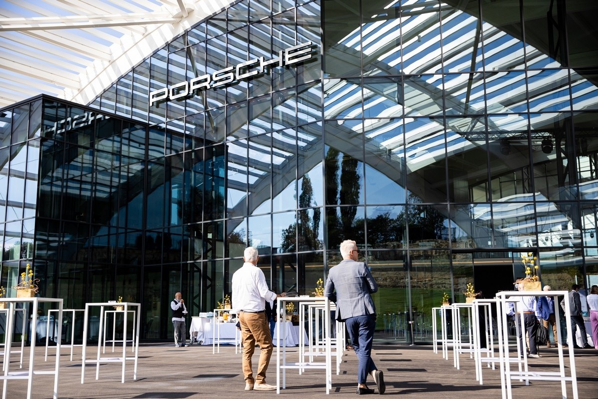 Porsche: apre l’Experience Center Franciacorta