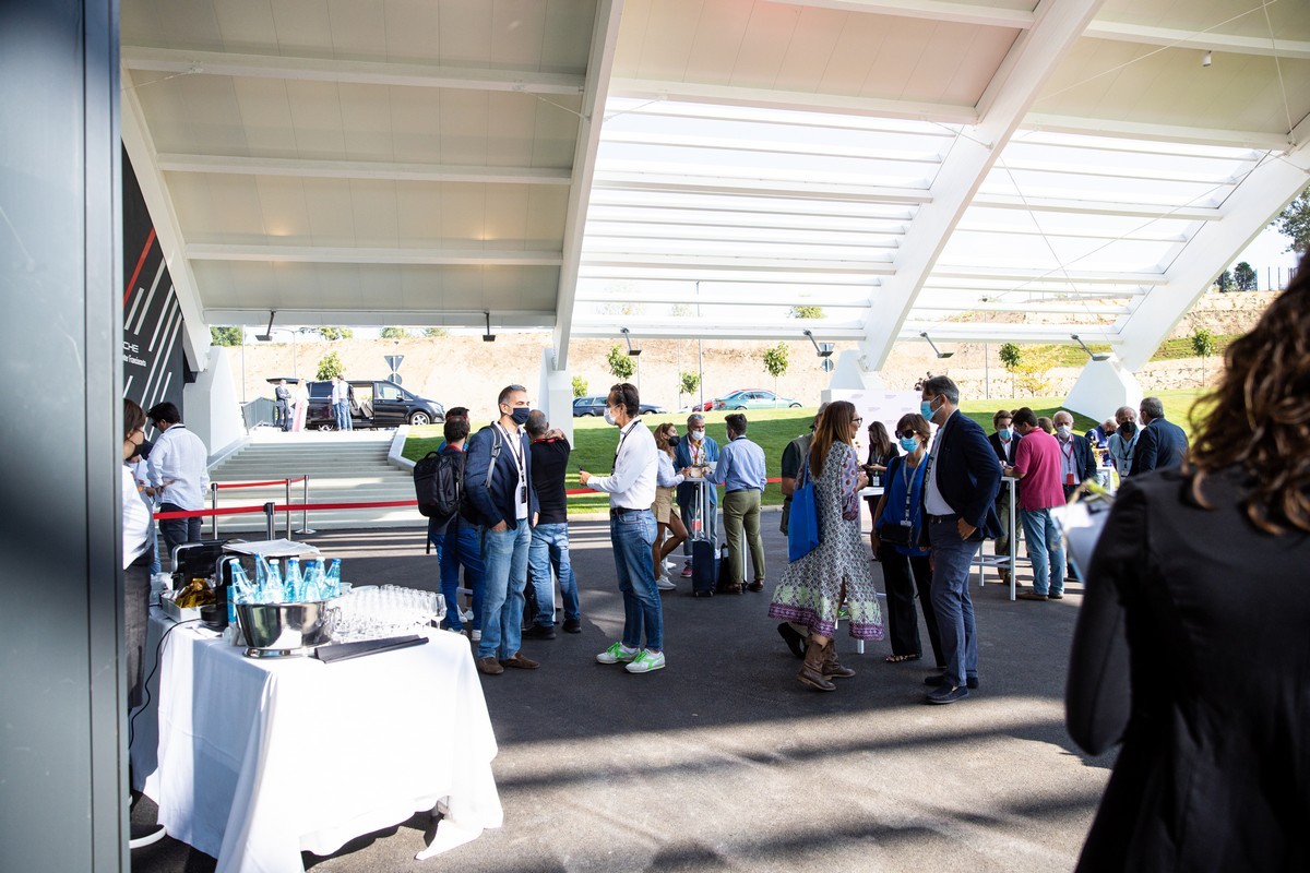 Porsche: apre l’Experience Center Franciacorta