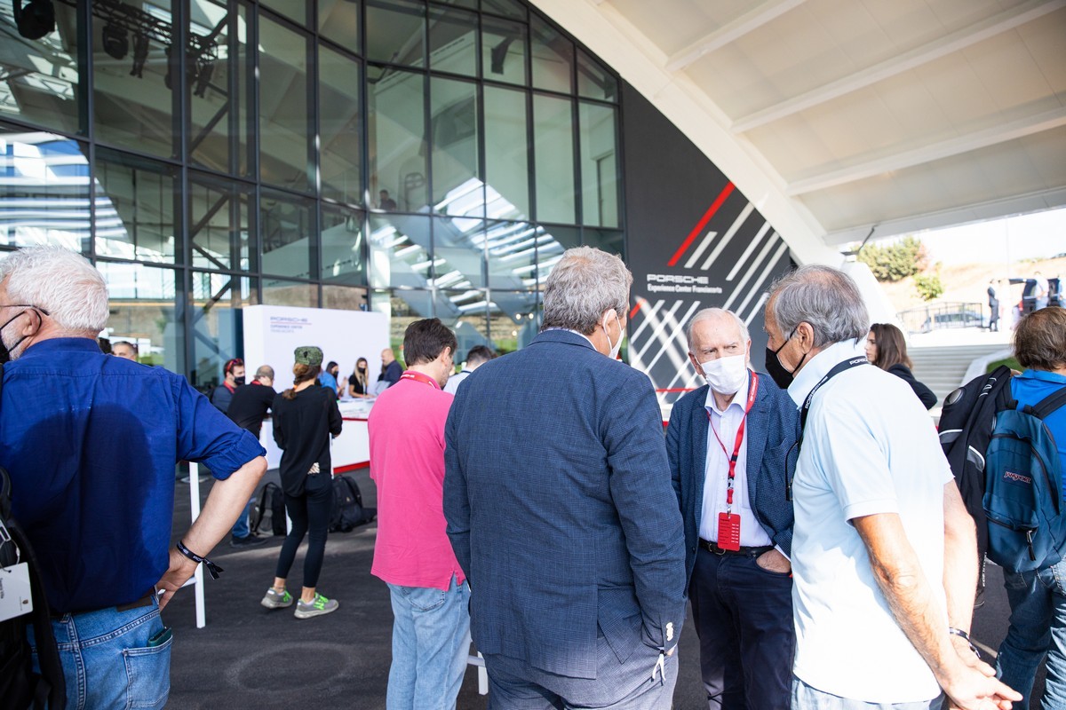 Porsche: apre l’Experience Center Franciacorta