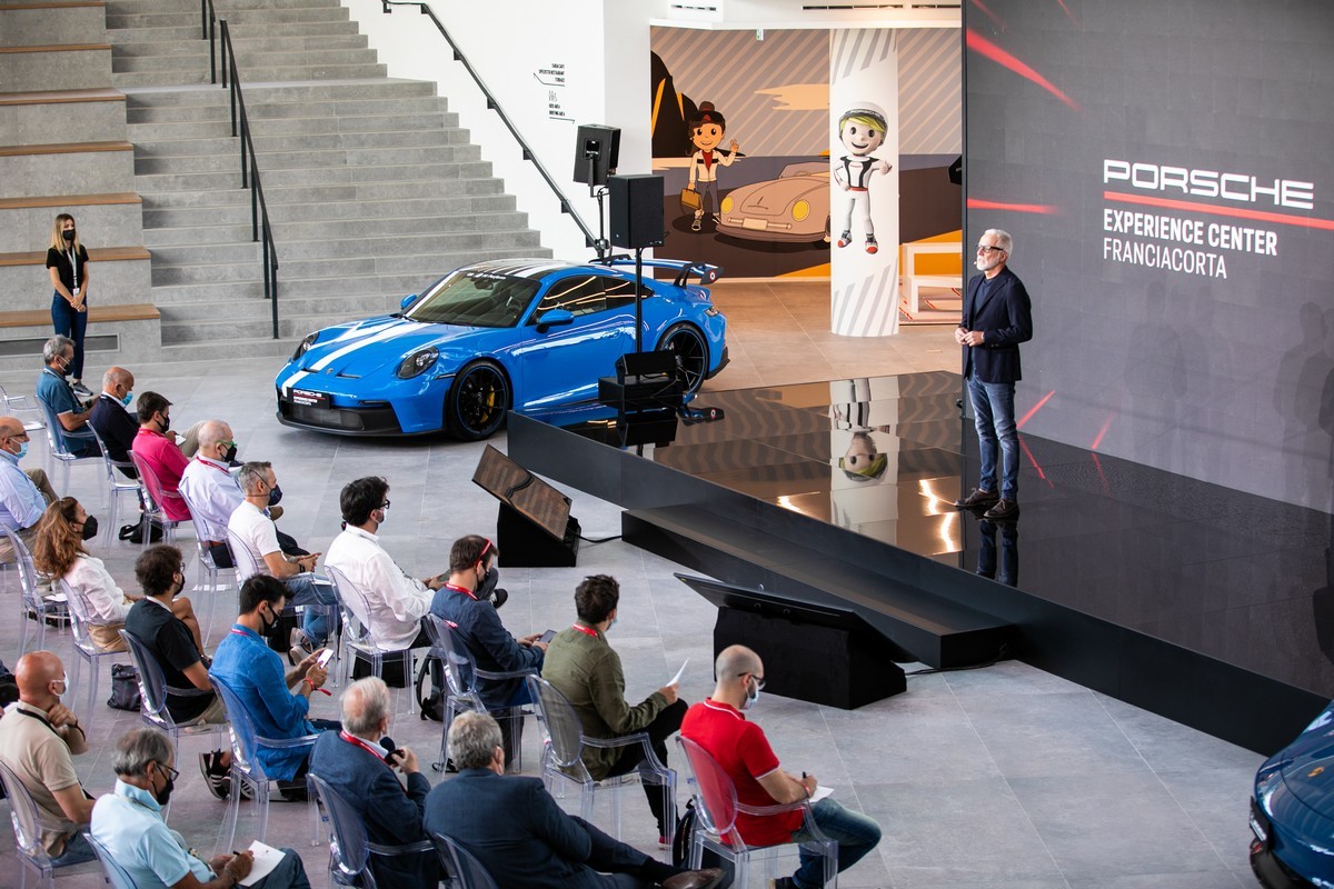 Porsche: apre l’Experience Center Franciacorta