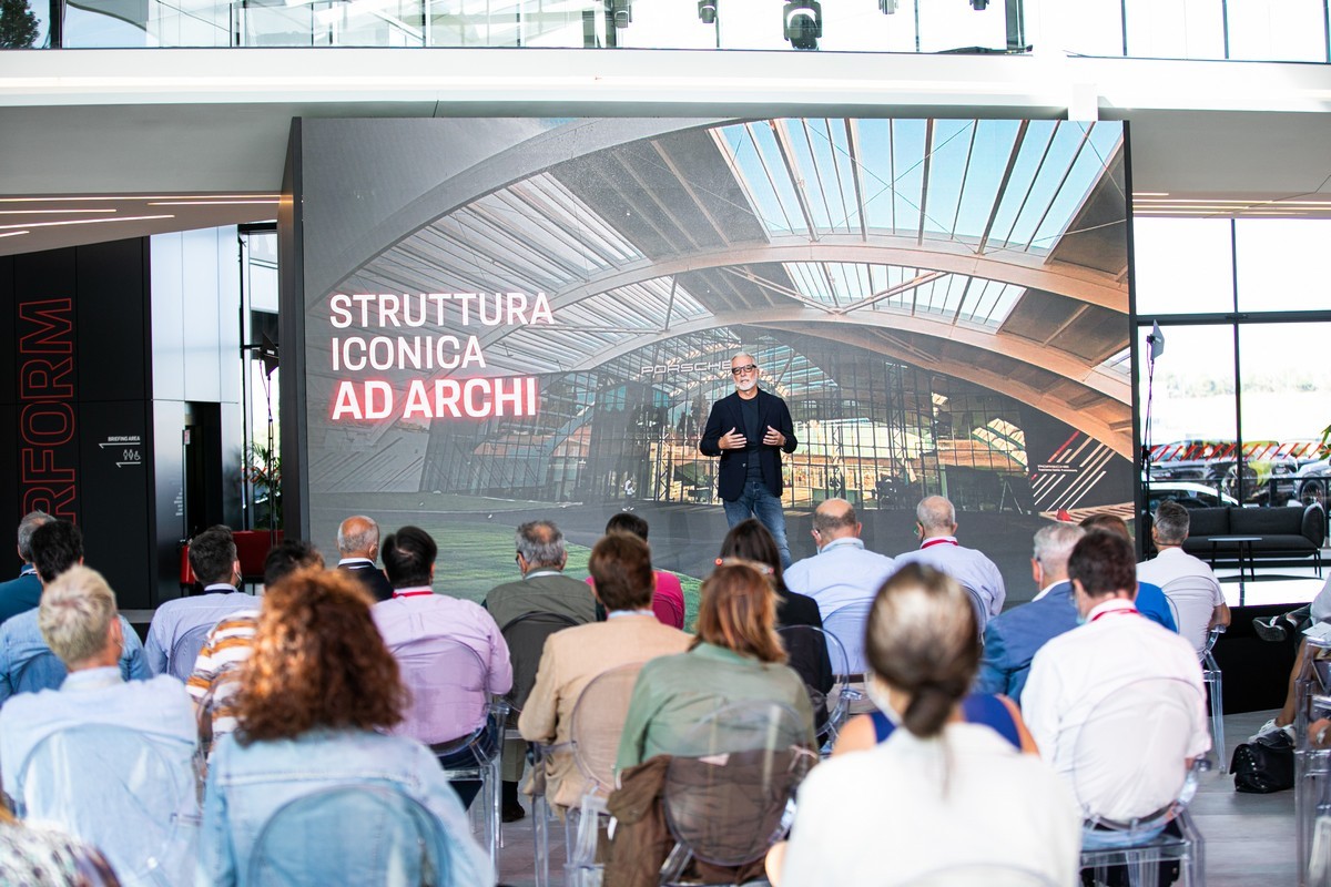 Porsche: apre l’Experience Center Franciacorta