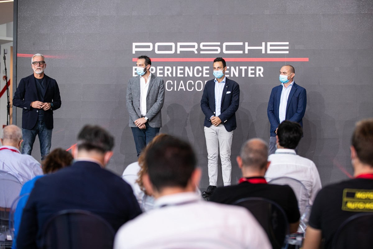 Porsche: apre l’Experience Center Franciacorta