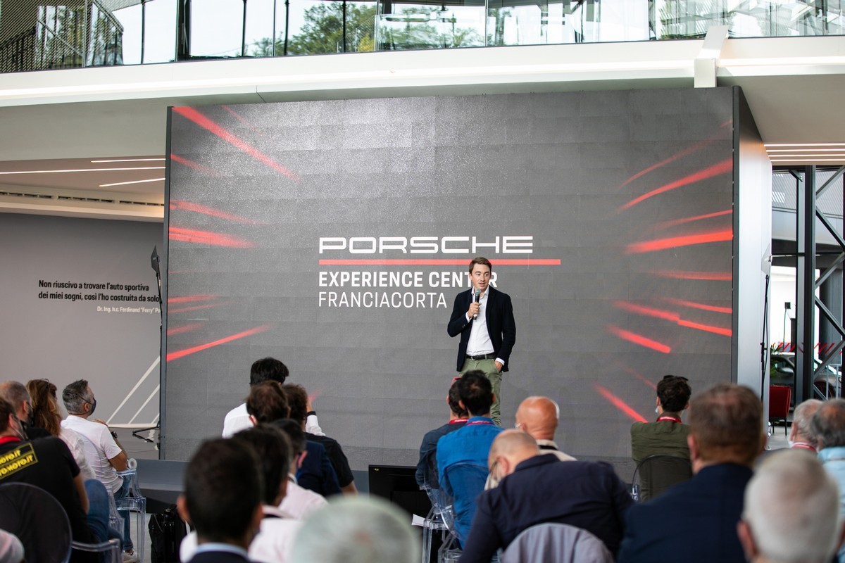 Porsche: apre l’Experience Center Franciacorta