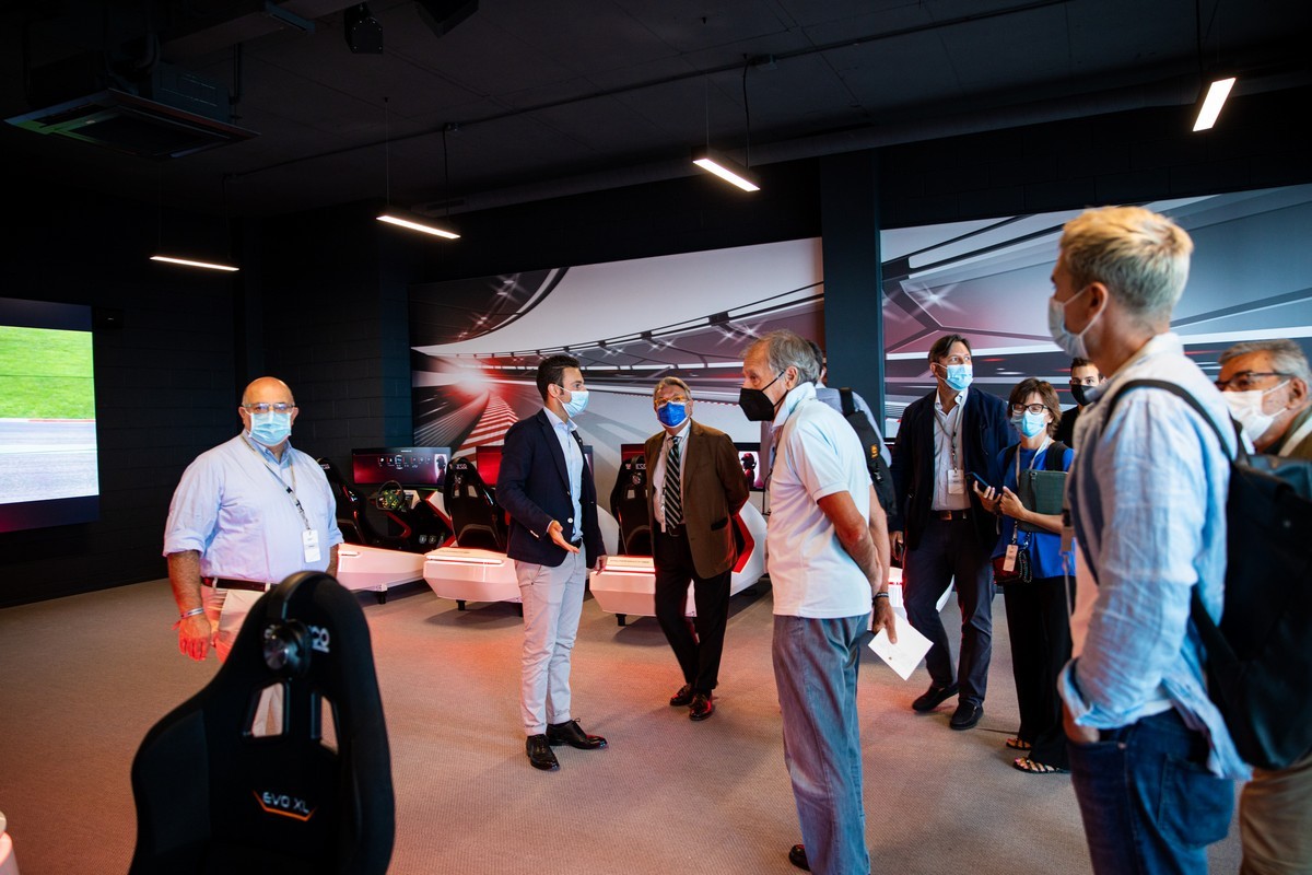 Porsche: apre l’Experience Center Franciacorta