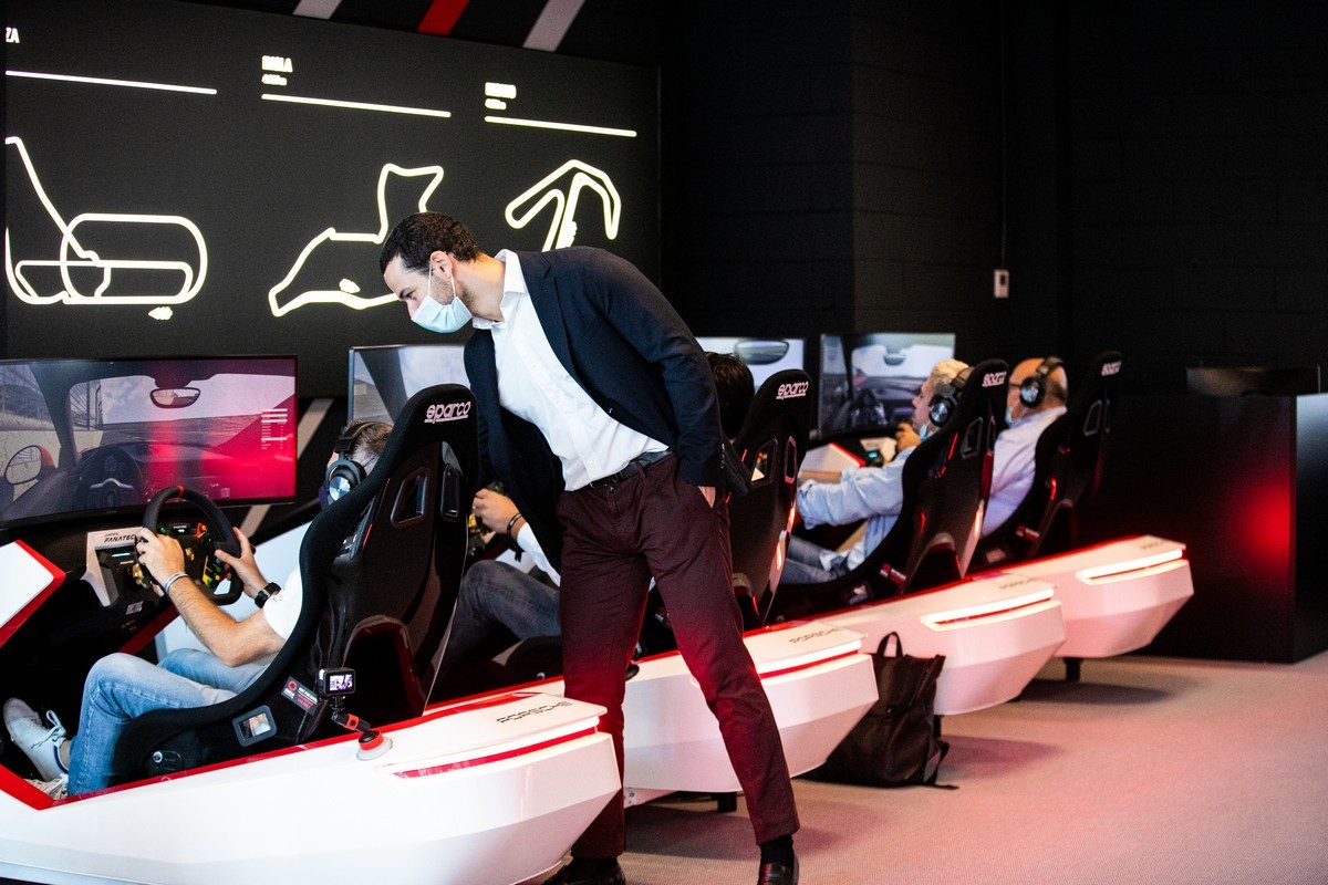 Porsche: apre l’Experience Center Franciacorta