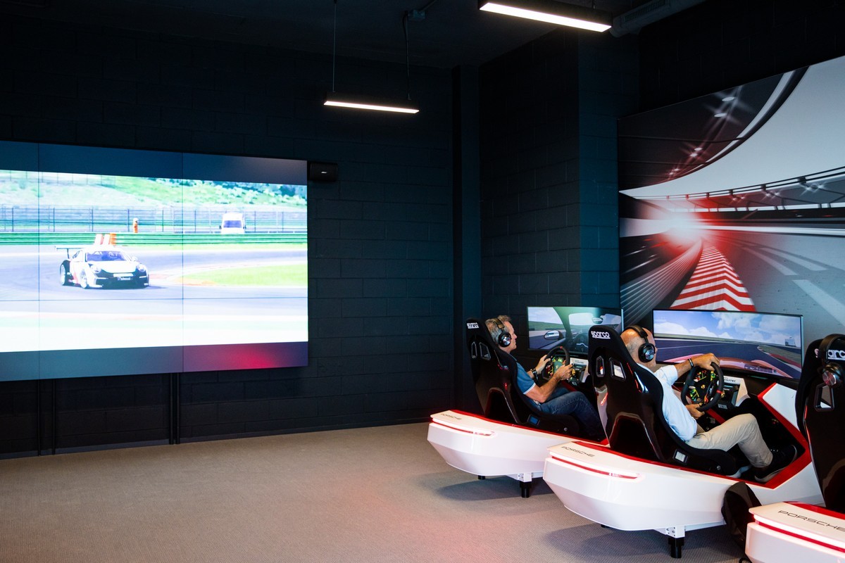 Porsche: apre l’Experience Center Franciacorta