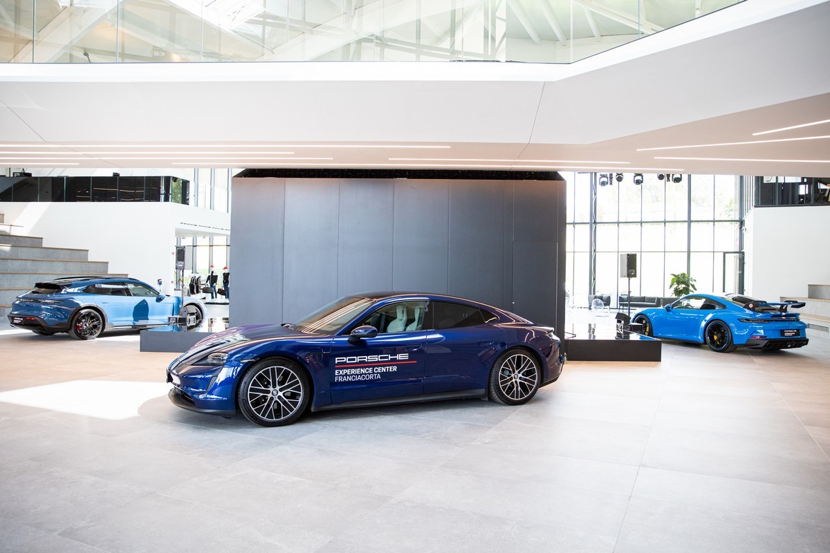 Porsche: apre l’Experience Center Franciacorta