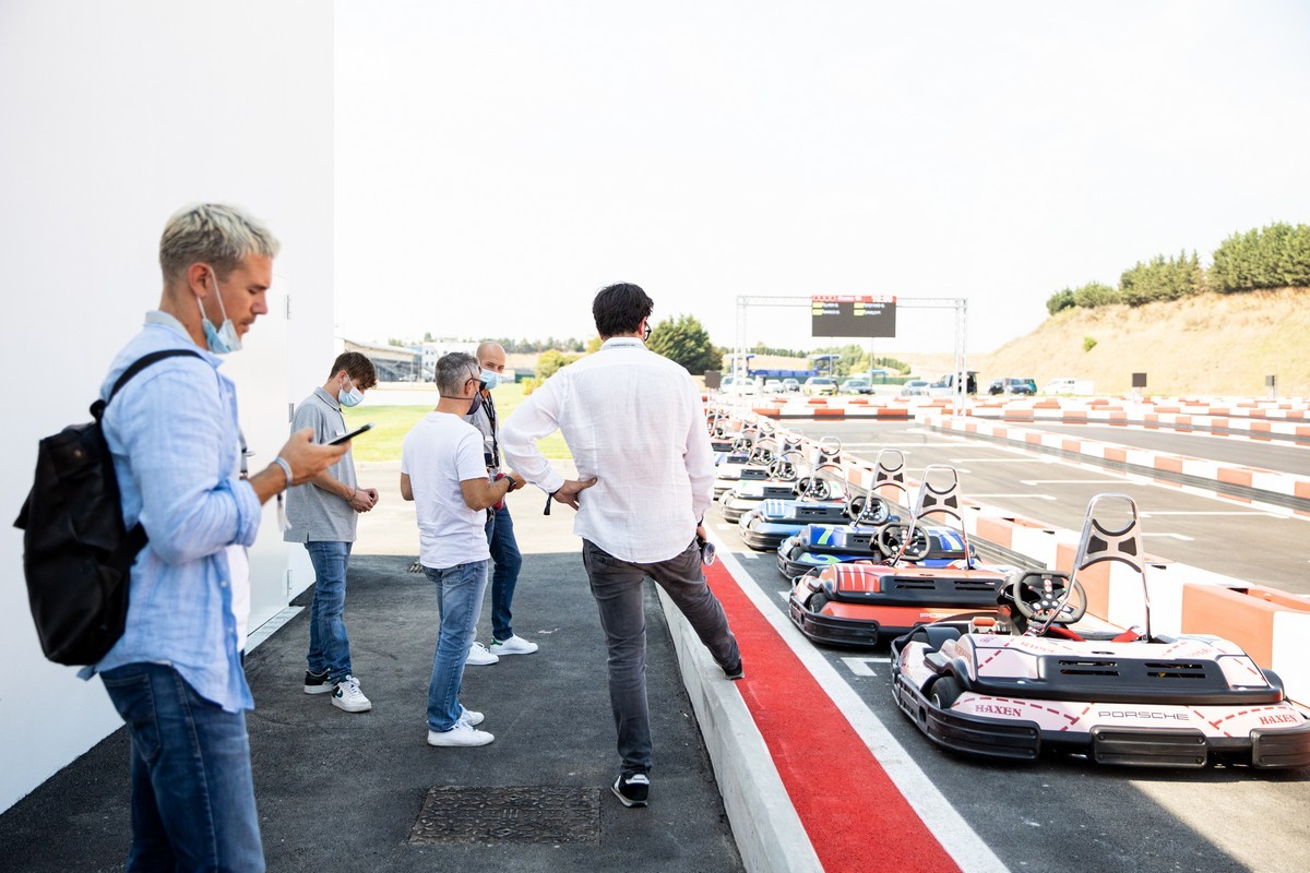 Porsche: apre l’Experience Center Franciacorta