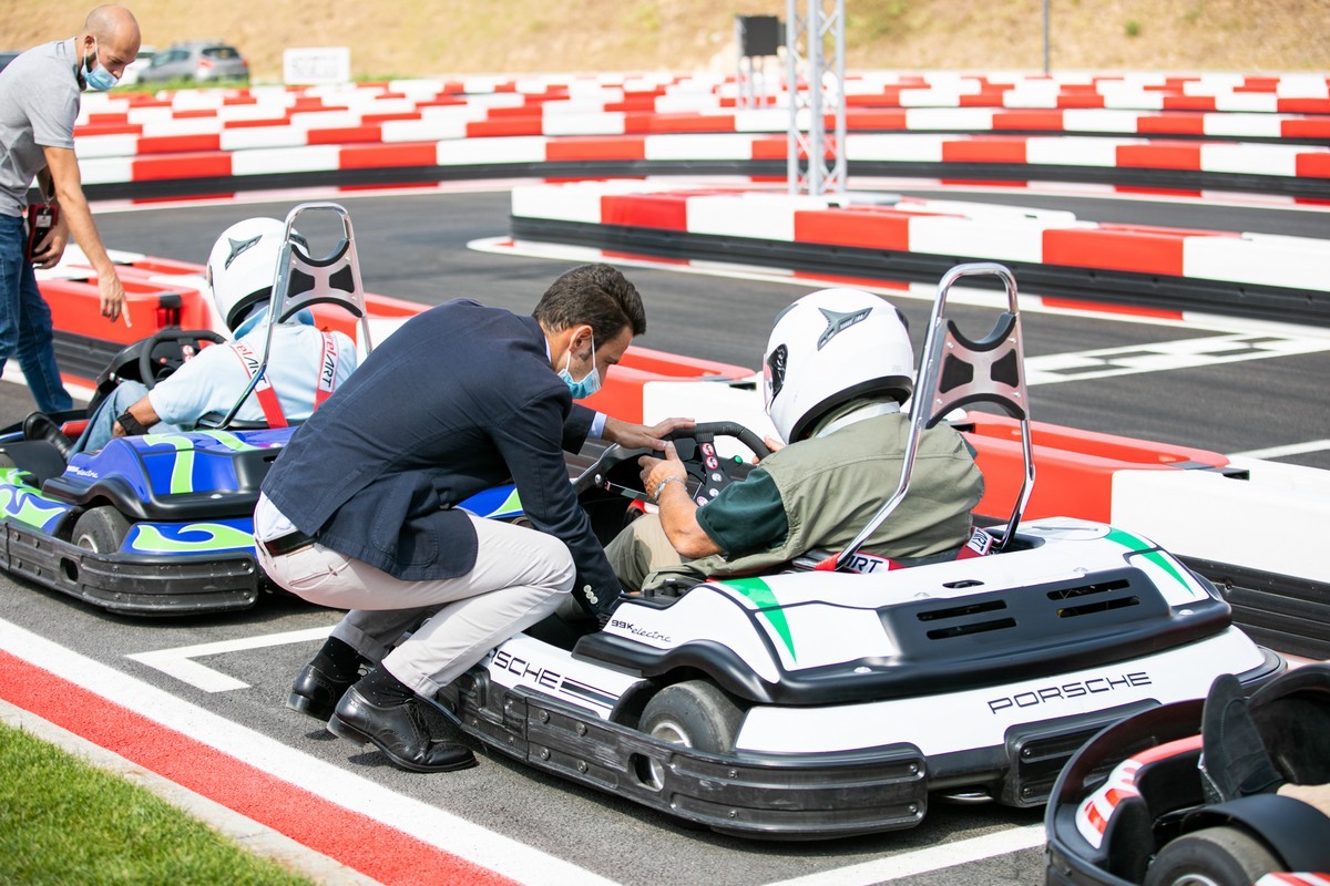 Porsche: apre l’Experience Center Franciacorta