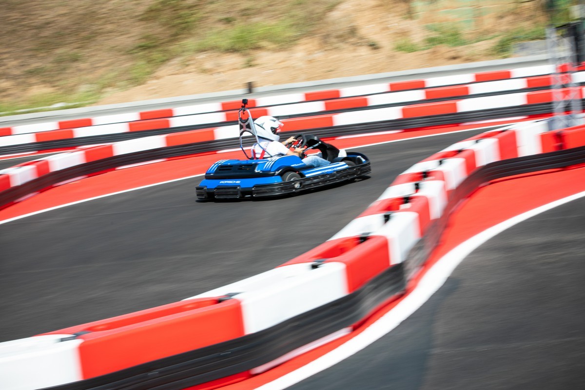 Porsche: apre l’Experience Center Franciacorta