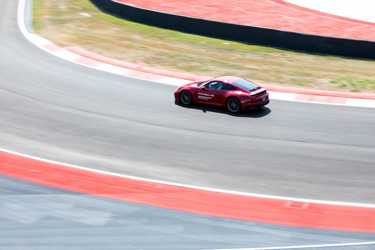 Porsche: apre l’Experience Center Franciacorta