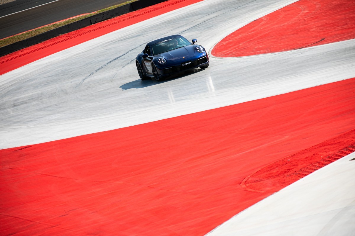 Porsche: apre l’Experience Center Franciacorta