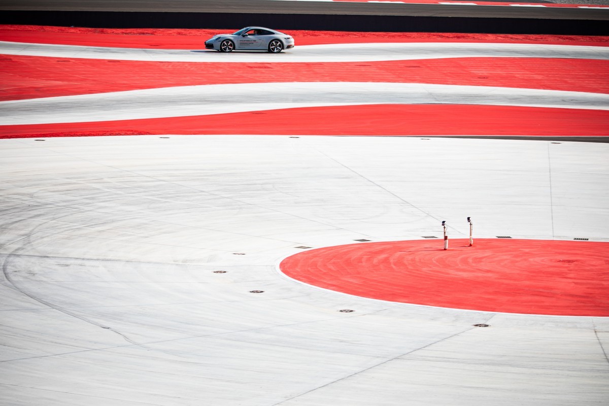 Porsche: apre l’Experience Center Franciacorta