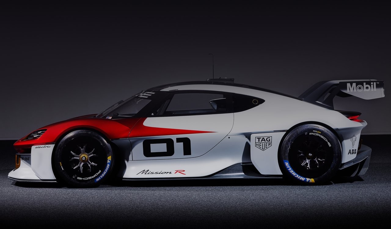 Porsche Mission R Concept: le immagini ufficiali