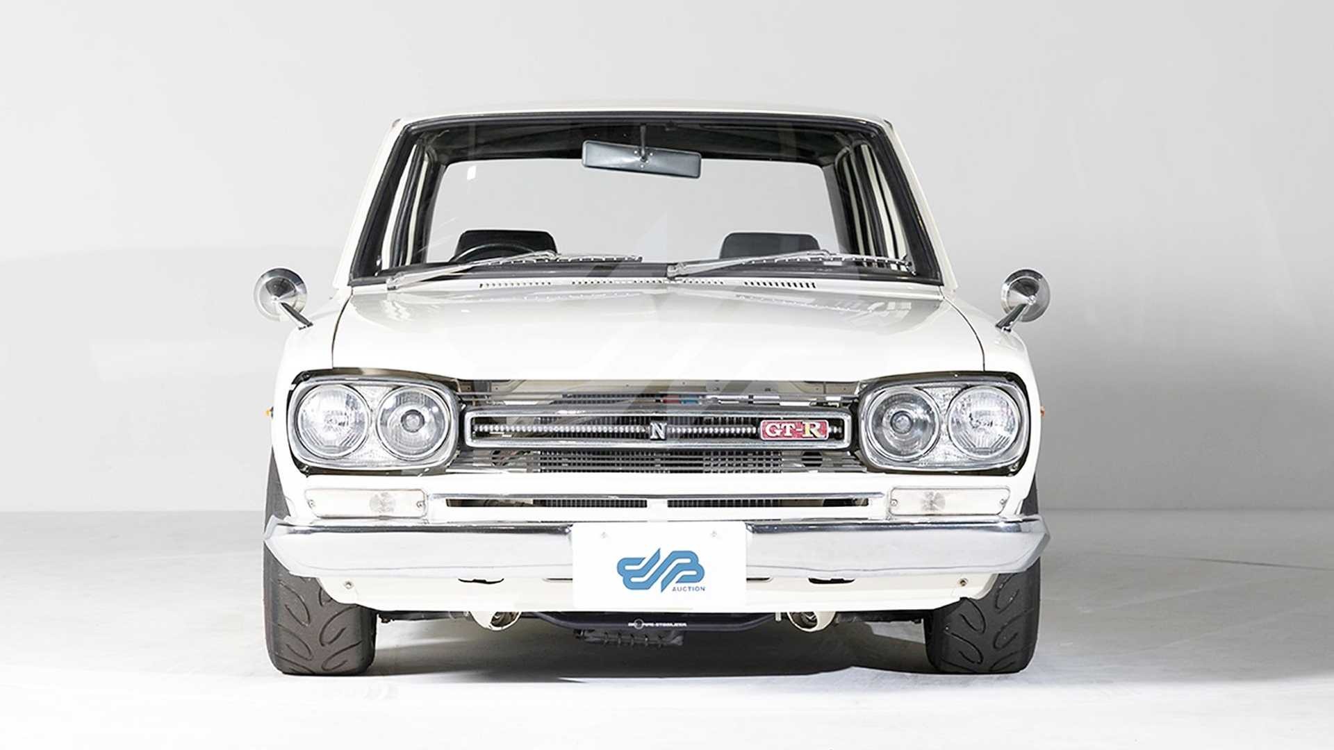 Nissan Skyline 2000 GT-R (1969): le immagini ufficiali