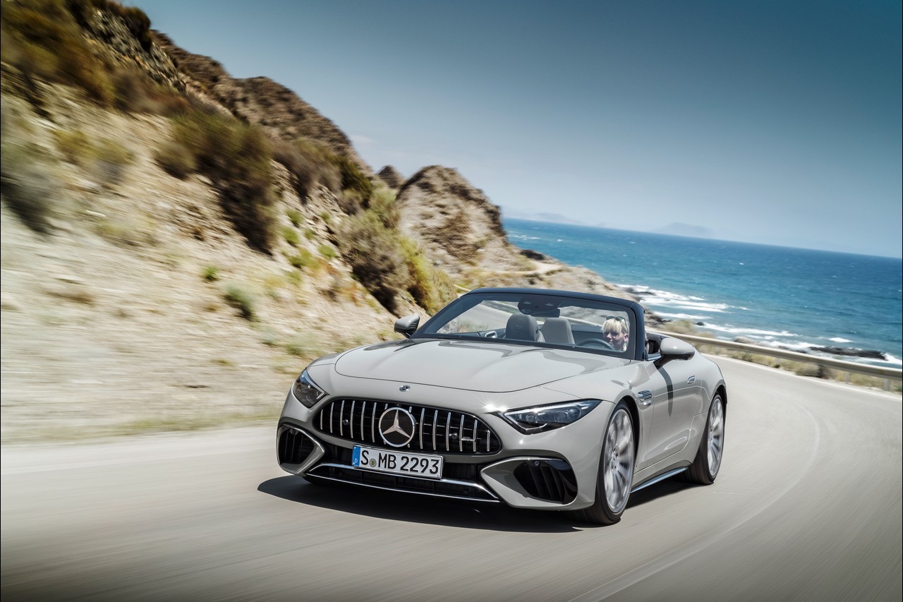 Mercedes-AMG SL 2022: immagini ufficiali