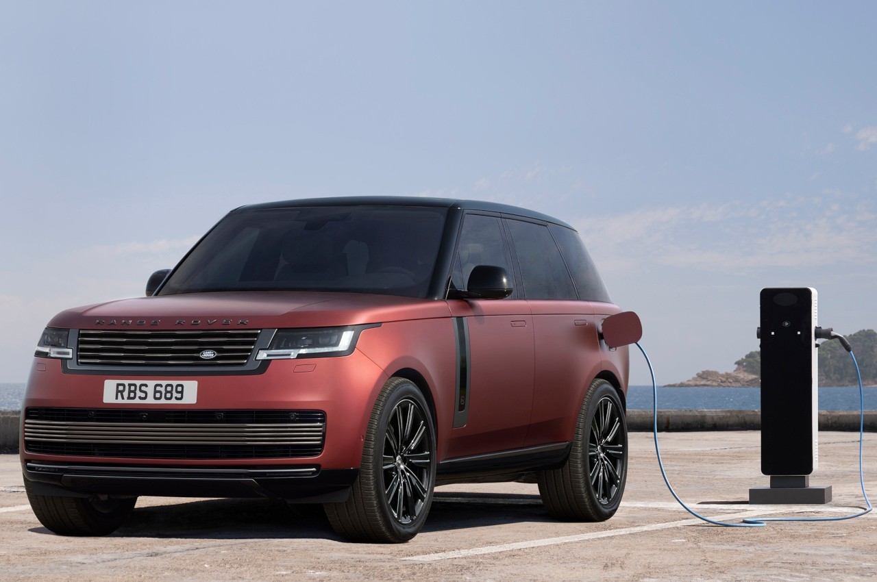 Range Rover 2022: immagini ufficiali