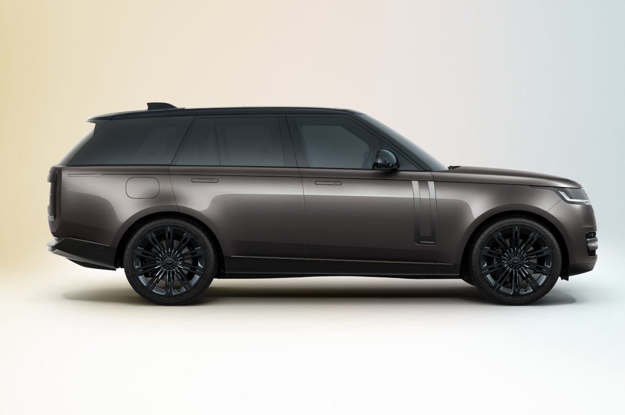 Range Rover 2022: immagini ufficiali