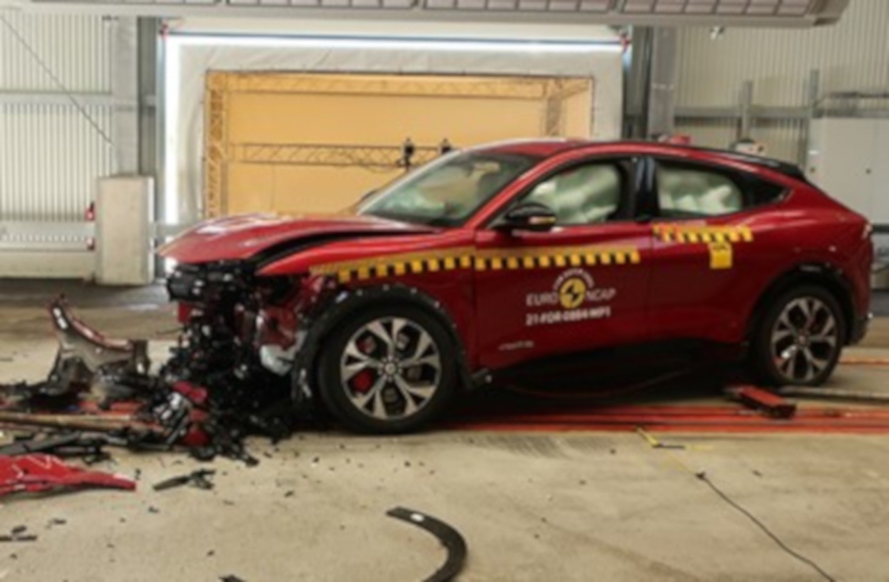 Ford Mustang Mach-E: crash test EuroNcap 2021