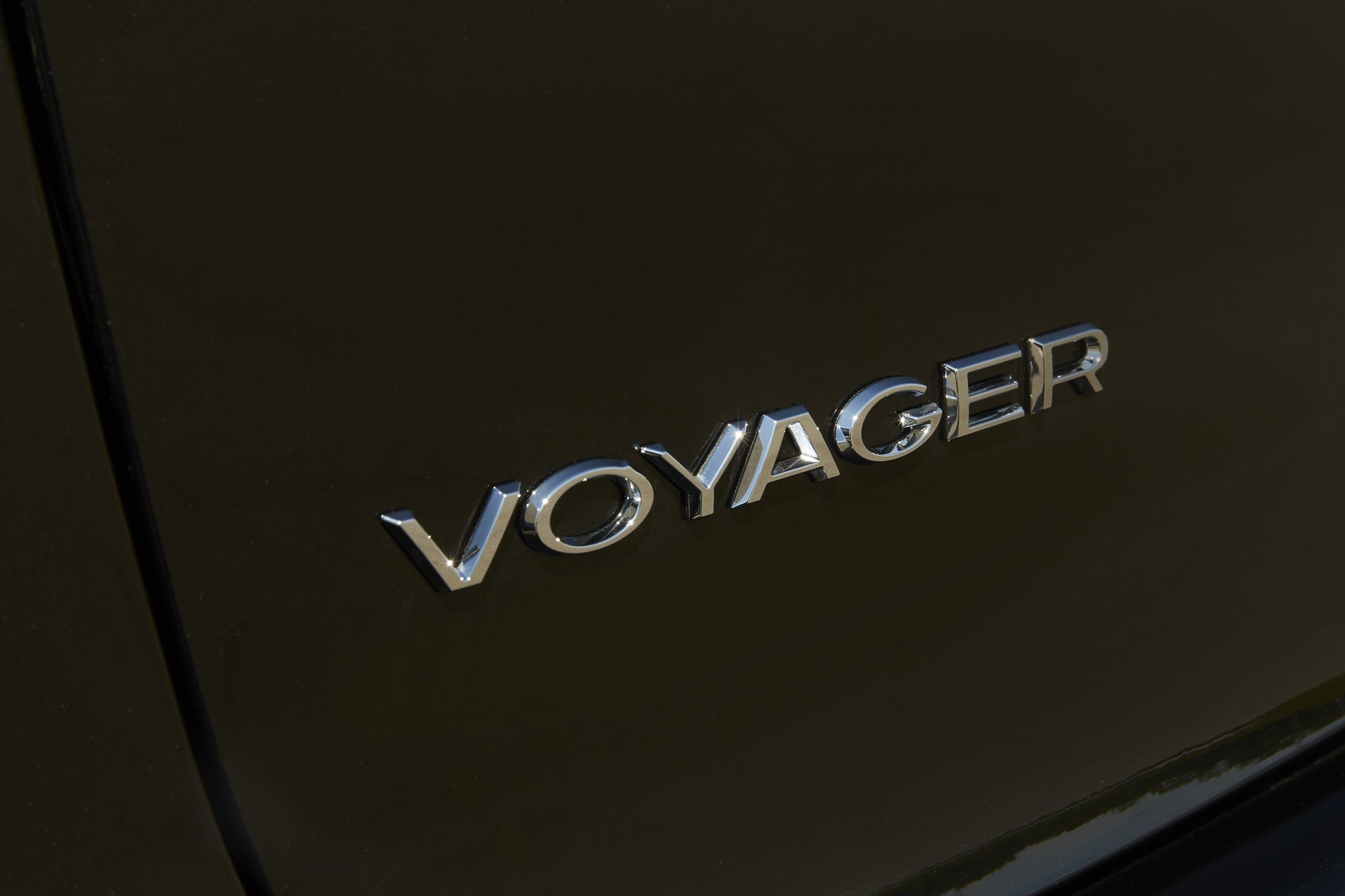 Chrysler Voyager MY 2021: le immagini ufficiali