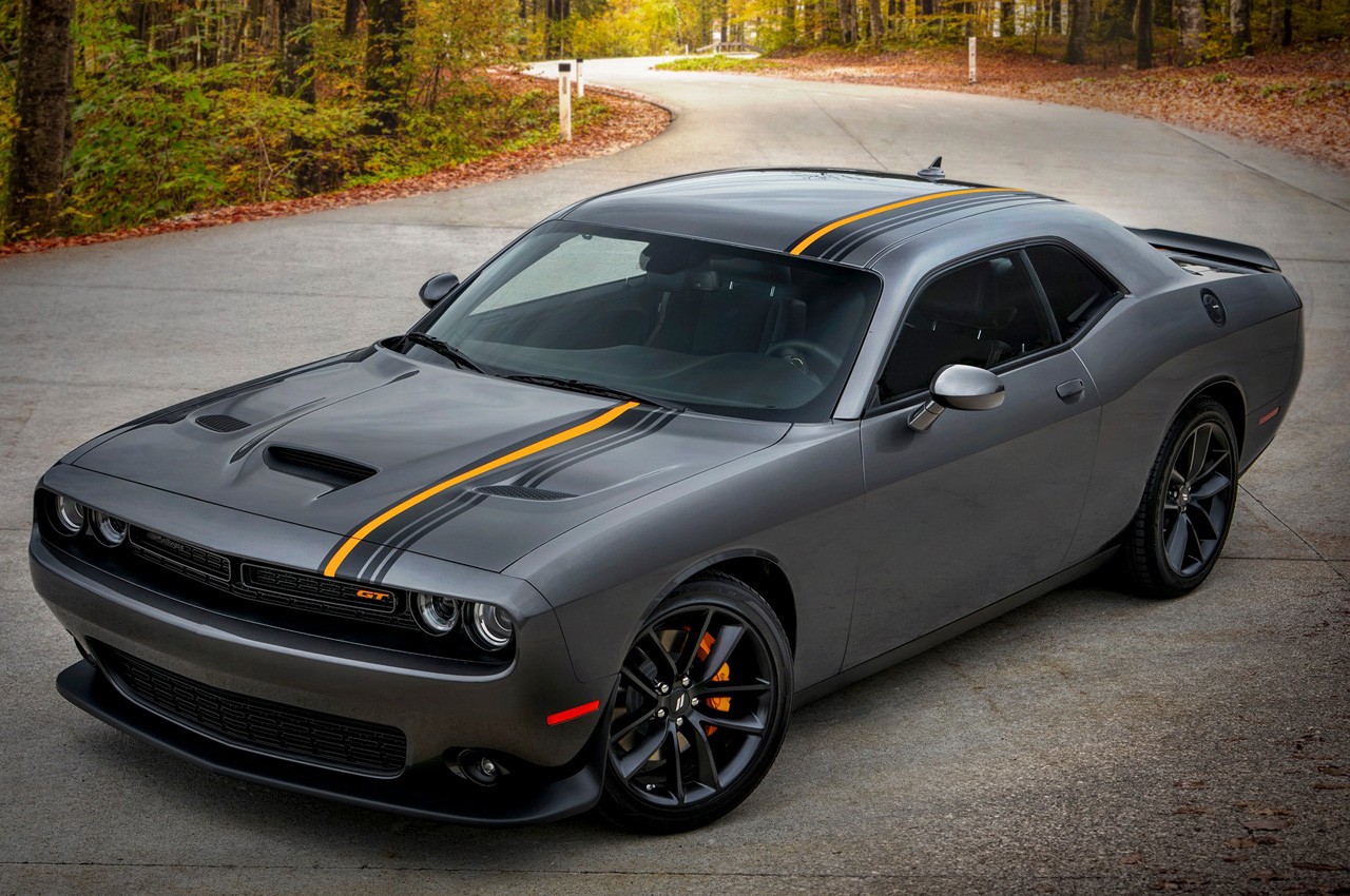 I pacchetti HEMI Orange e SRT Black per le Dodge Charger e Challenger 2022