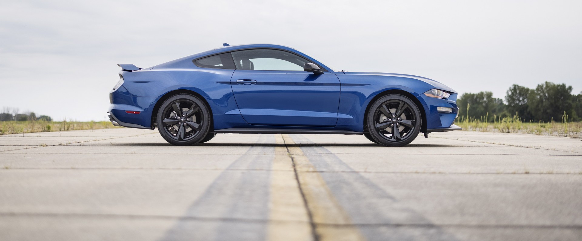 Ford Mustang 2022 Stealth Edition e California Special